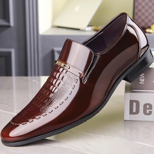 Zapatos de lujo para hombres de negocios con punta estrecha